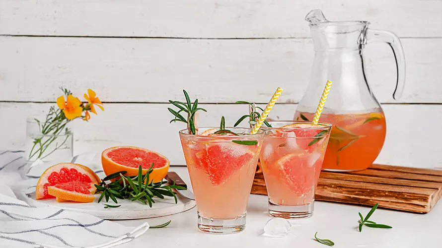 Osvěžující citrusové limonády: citronová, grepová a pomerančová